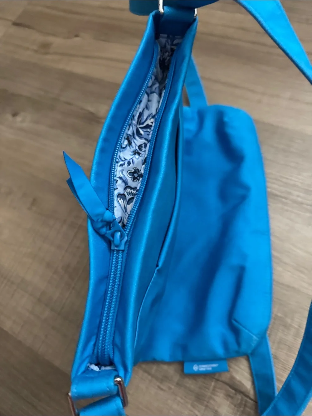 Vera Bradley Bright Blue Crossbody Messenger Bag 💙